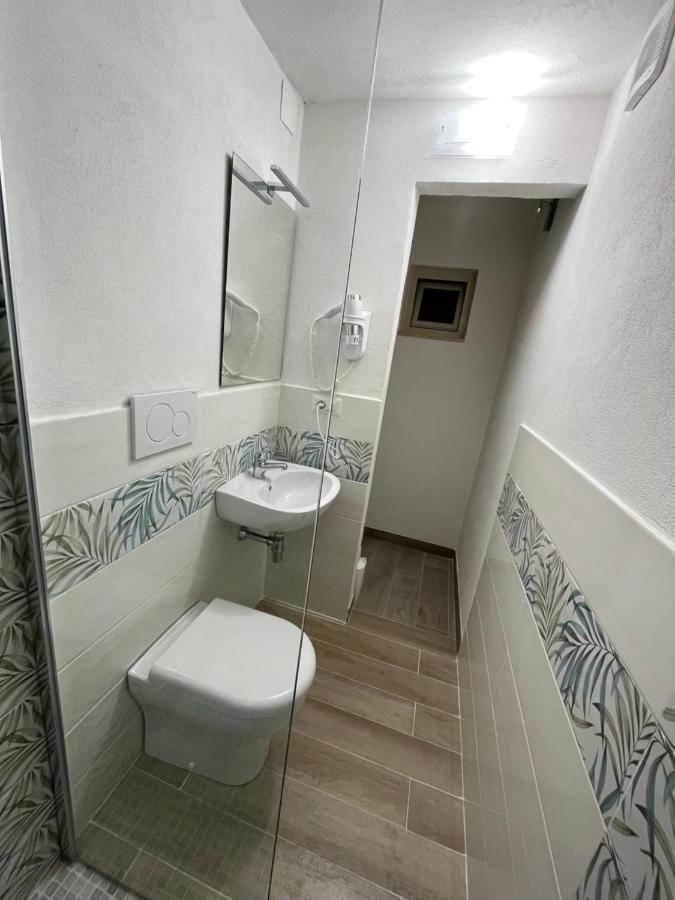 B&B Regina Rooms Avola Buitenkant foto