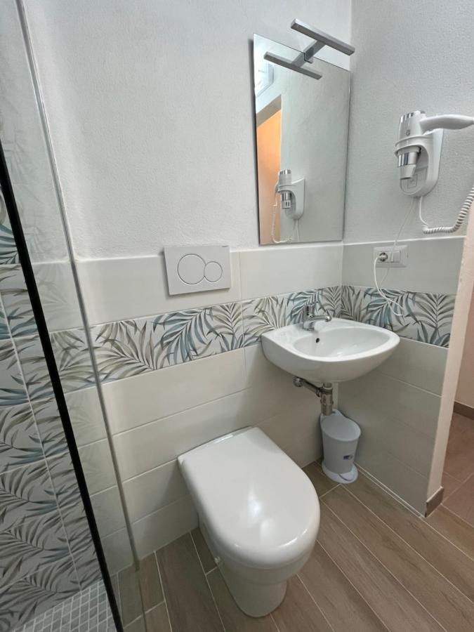 B&B Regina Rooms Avola Buitenkant foto