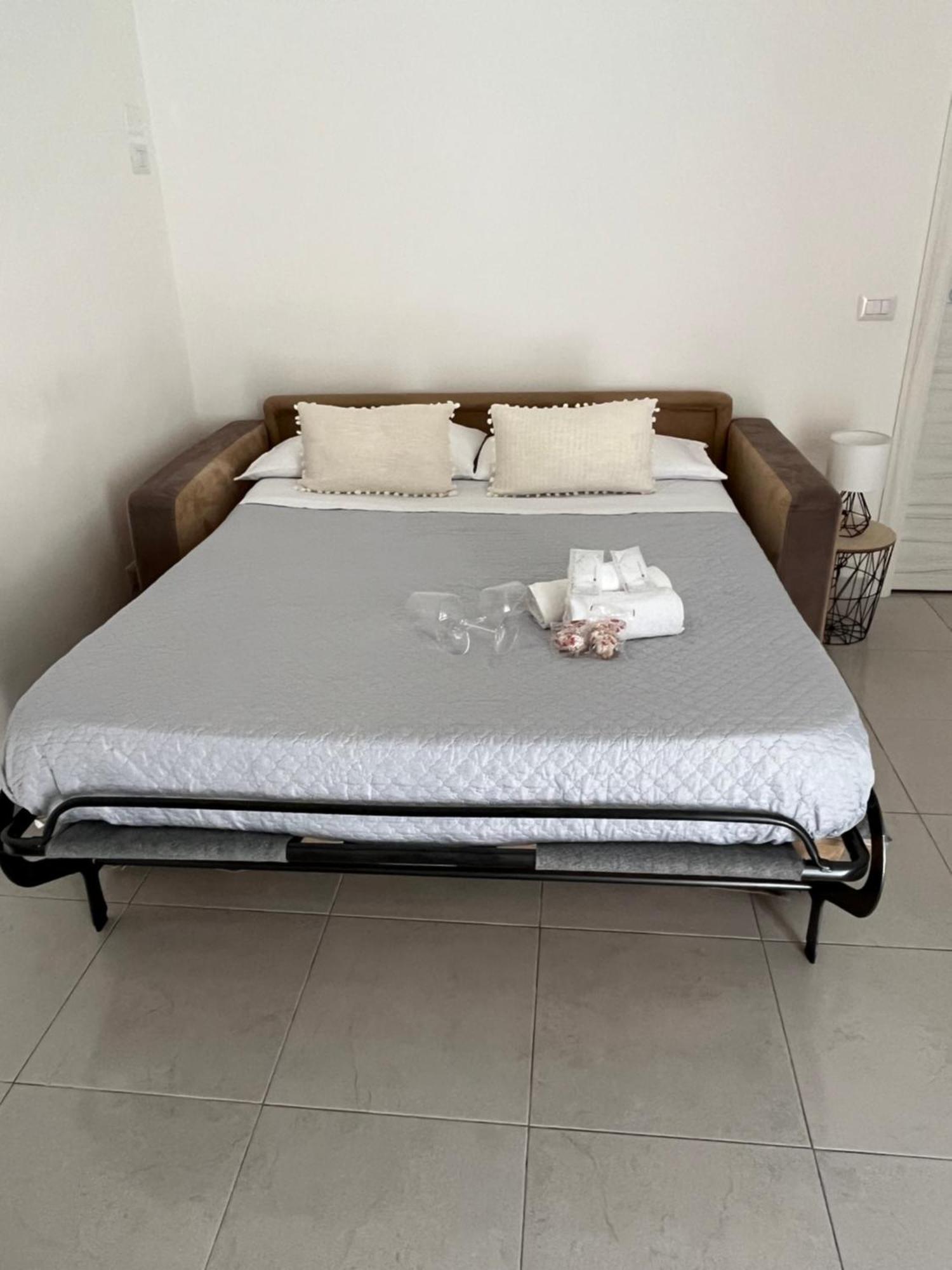 B&B Regina Rooms Avola Buitenkant foto